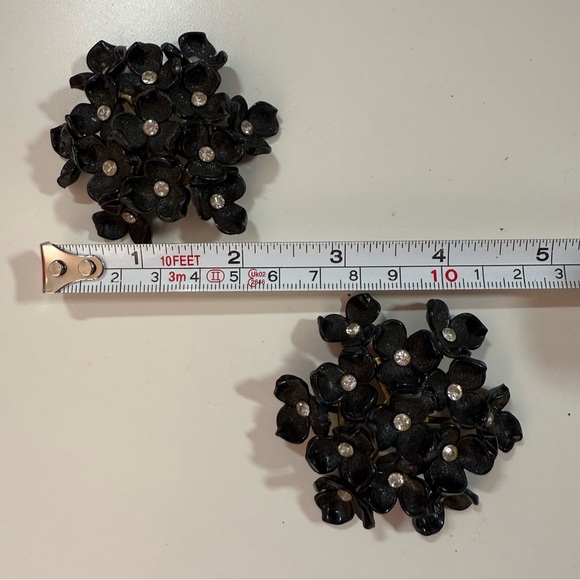 vintage 1940's retro black plastic lucite Flower cluster Oversized Earrings - Picture 10 of 14